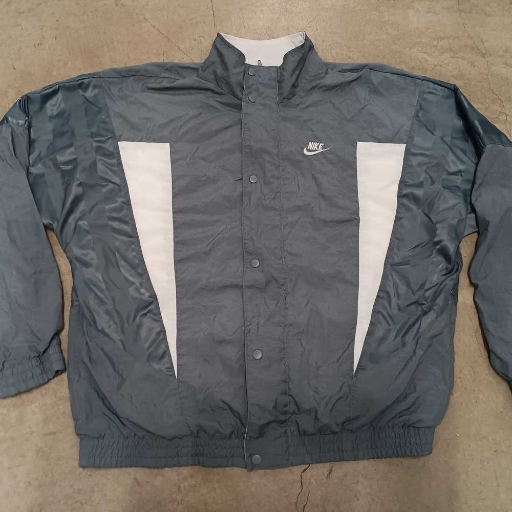 Nike Men's Gray and White Jacket